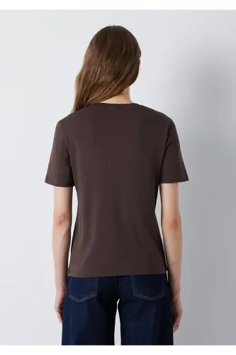 Brown Basic T-Shirt Semi Slim Fit / Semi Slim Fit 1612916-70251 - Brown - 5