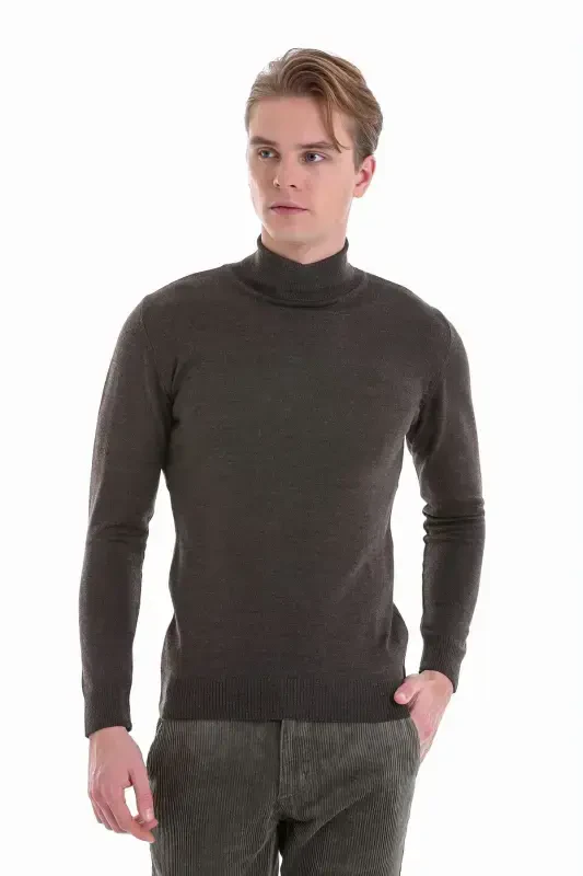 Brown Comfort Fit Plain Crew Neck Wool Knit - 2