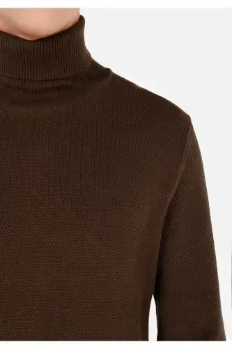 Brown regular fit turtleneck sweater for men. - 5