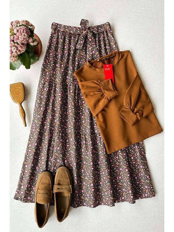 Brown Small Flowered Layered Skirt & Camel 2 Yarn Crop Set - 1