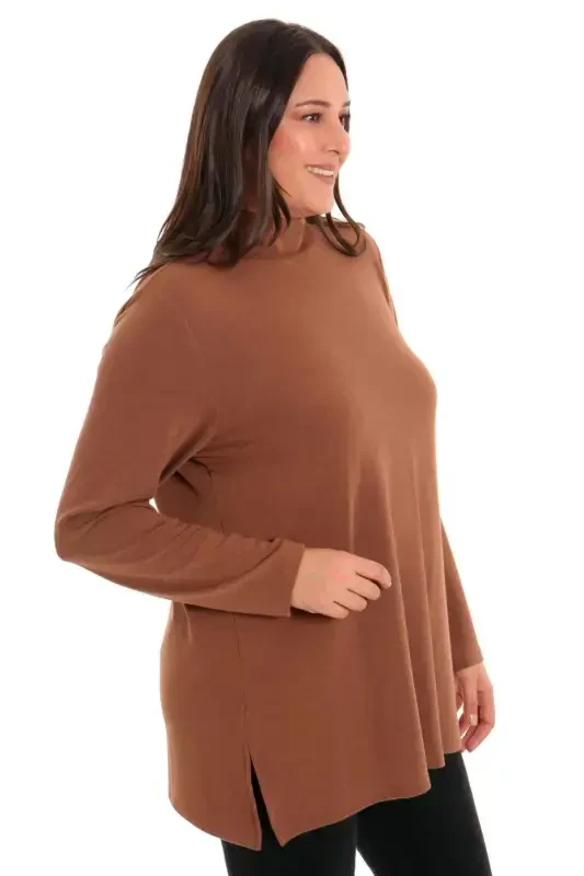 Brown Turtleneck Sweater - 3