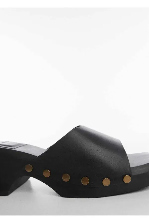 Buckled heeled leather sandals - 4