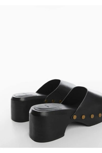 Buckled heeled leather sandals - 5