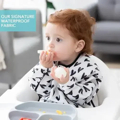 Bumkins Sleeved Bib for Girl or Boy, Baby and Toddler for 6-24 Months, Essential Must Have for Eating, Feeding, Baby Led Weaning Supplies, Long Sleeve Mess Saving Food Catcher, Hearts Black and White - 3