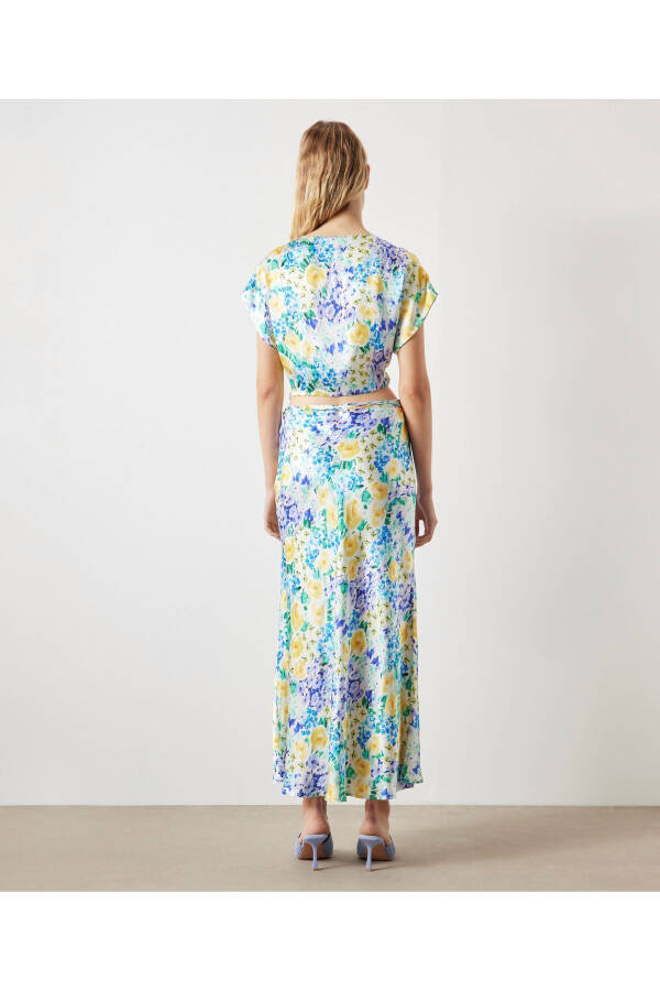 Burgulu çiçek desen bluz - 5