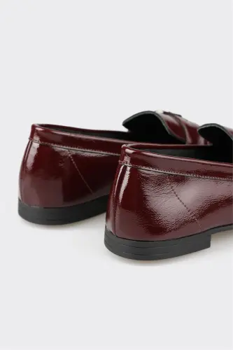 Burgundy Leather Women's Casual Shoes - 5
