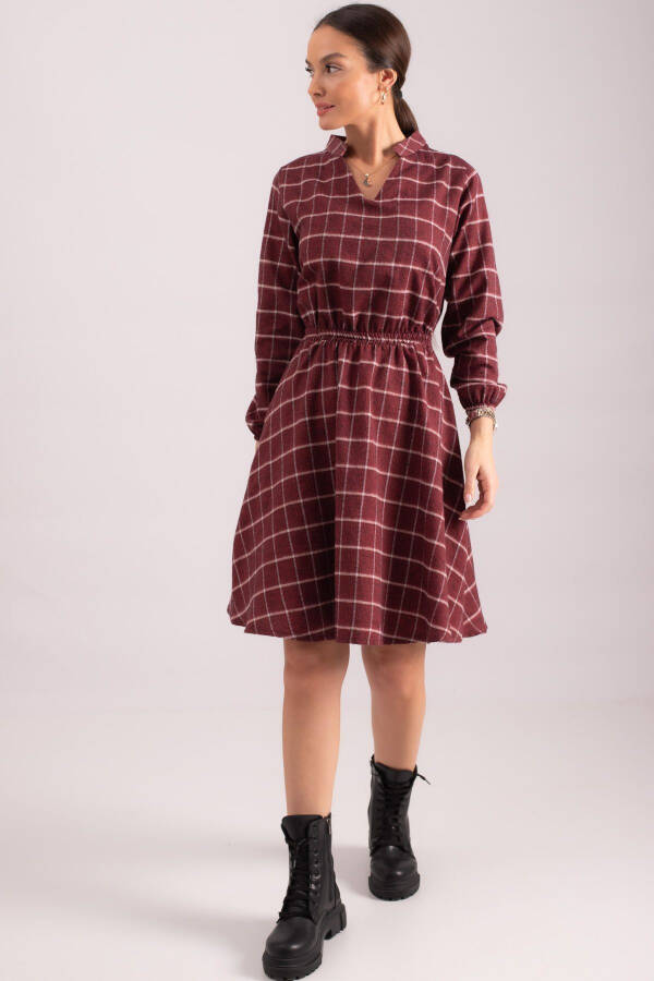 Burgundy V-neck, elastic waist, plaid pattern, flared dress. ARM-24K001041 - 3