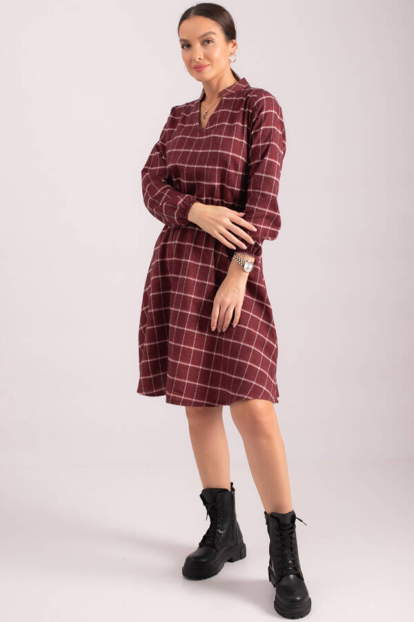 Burgundy V-neck, elastic waist, plaid pattern, flared dress. ARM-24K001041 - 9