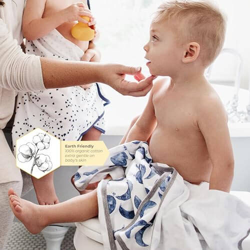 Burts Bees Baby Chaqaloqlar uchun Kaputli Sochiqlar Hello Moon! Organik Paxta, Unisex Hammom Aksessuarlari va Yangi Tug'ilgan Chaqaloqlar uchun Zarur Buyumlar, Kaputli Yumshoq Bolalar Sochiq to'plami, 2 ta To'plam, 29 x 29 dyuym - 5