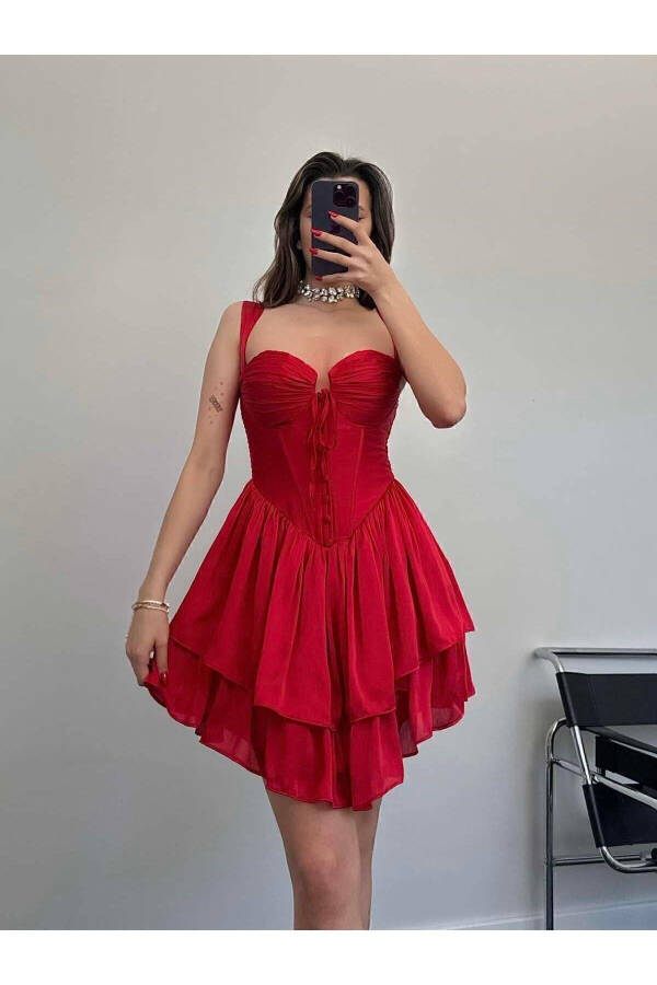 Bust Detail Thick Strap Backless Red - 3