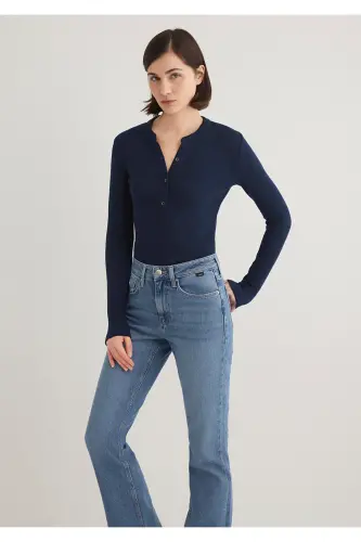 Button Detailed Navy Blue T-Shirt Fitted - 4