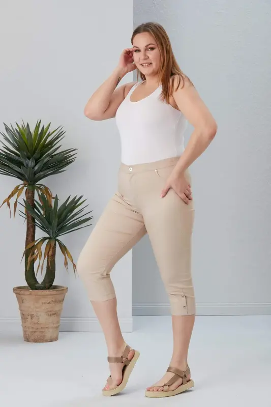 Button Detailed Plus Size Cream Capri - 9