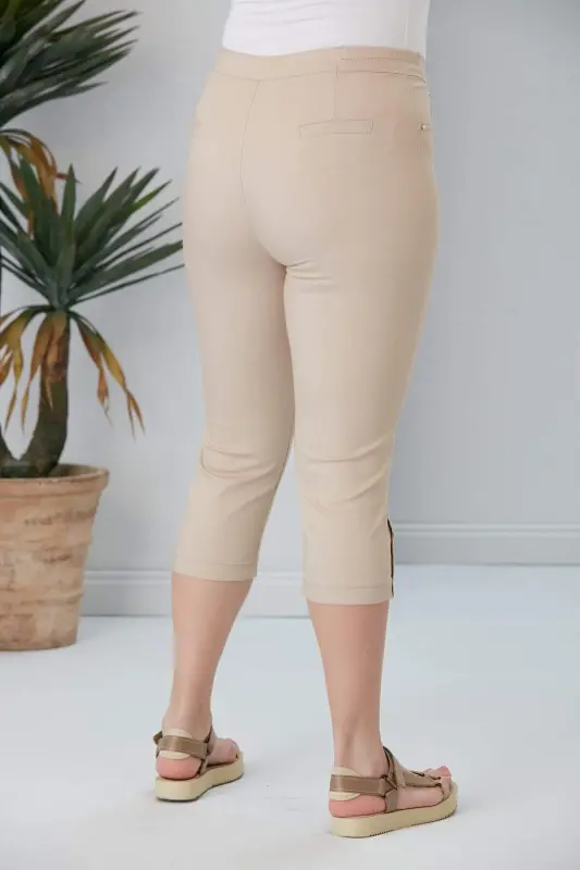 Button Detailed Plus Size Cream Capri - 8
