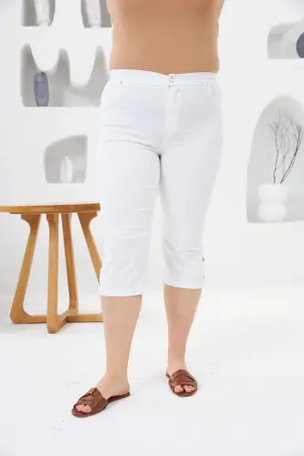 Button Detailed Plus Size White Capri - 6