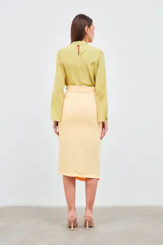 Button-Detailed Satin Crepe Skirt - Yellow - 5