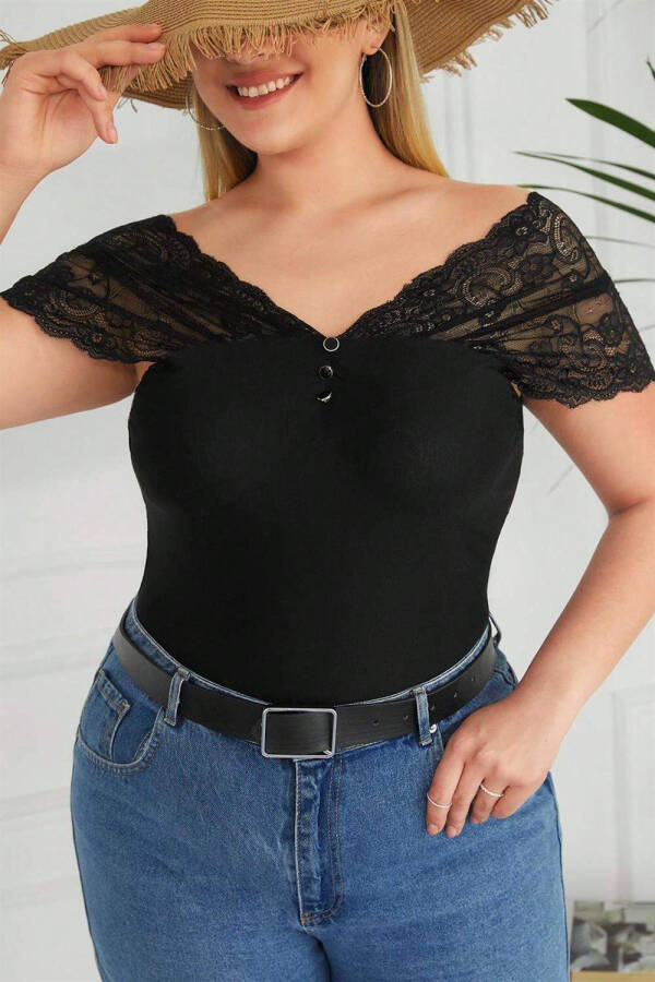 Button D.Lace Plus Size Cotton Blouse Black - 1