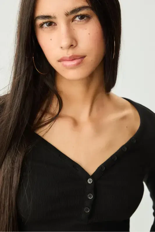 Button-up T-shirt - 4