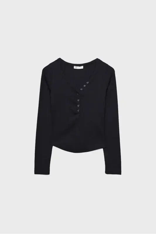 Button-up T-shirt - 6