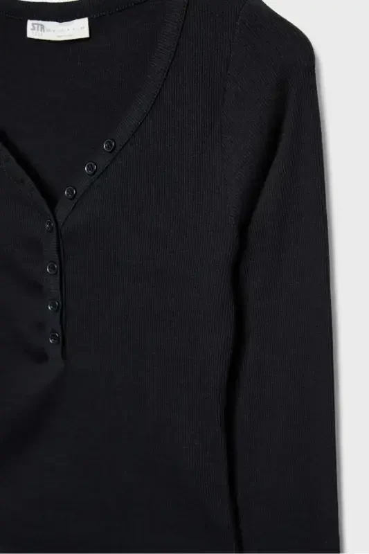 Button-up T-shirt - 8