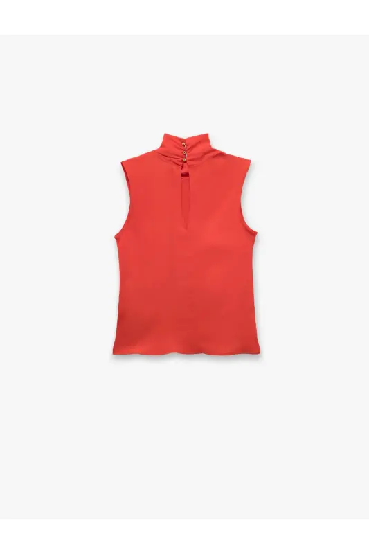 Buttoned Asymmetric Stand-up Collar Sleeveless Crepe Blouse - 4