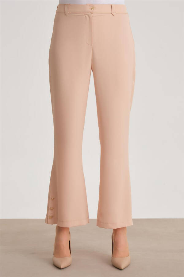 Buttoned flare trousers, camel color. - 2