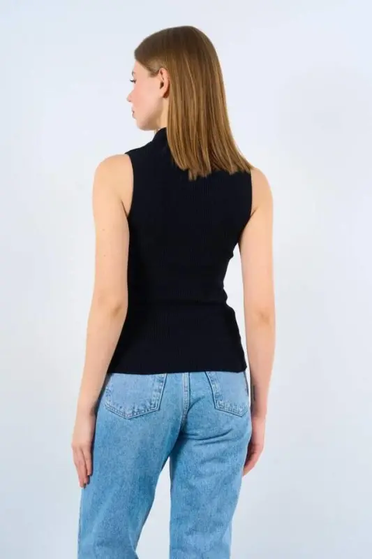 Buttoned Knit Tank Top - Black - 5