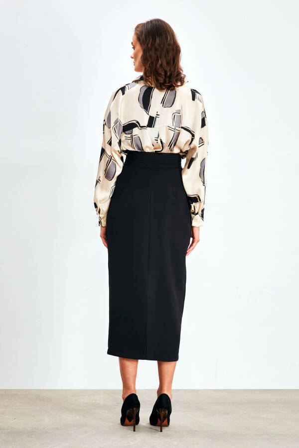 Buttoned Midi Skirt - BLACK - 10