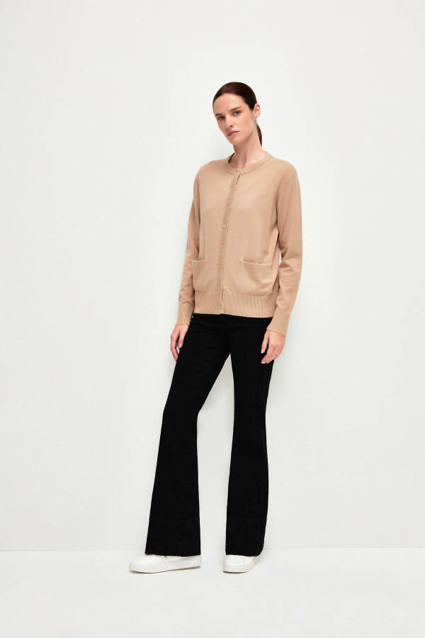 Buttoned Sequined Pocketed Knitted Cardigan - 3