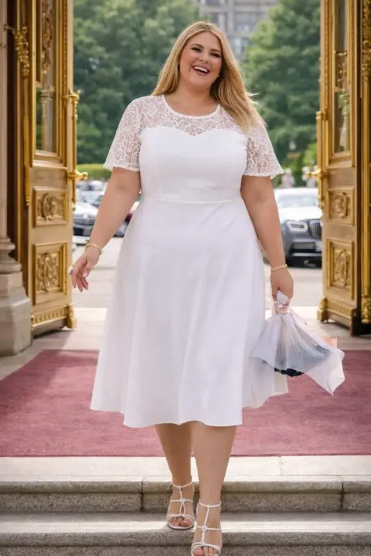 Büyük Beden Beyaz Güpür Detaylı Rahat Kollu Kısa Nikah Elbisesi (40–62) KL3145 - BÜYÜKBEDENIZ