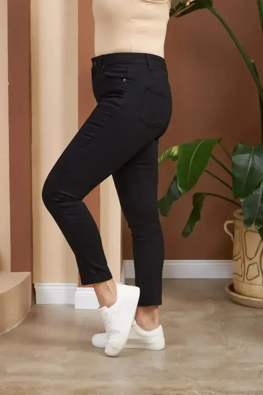 Büyük Beden Bilek Paça Siyah Pantolon - 3