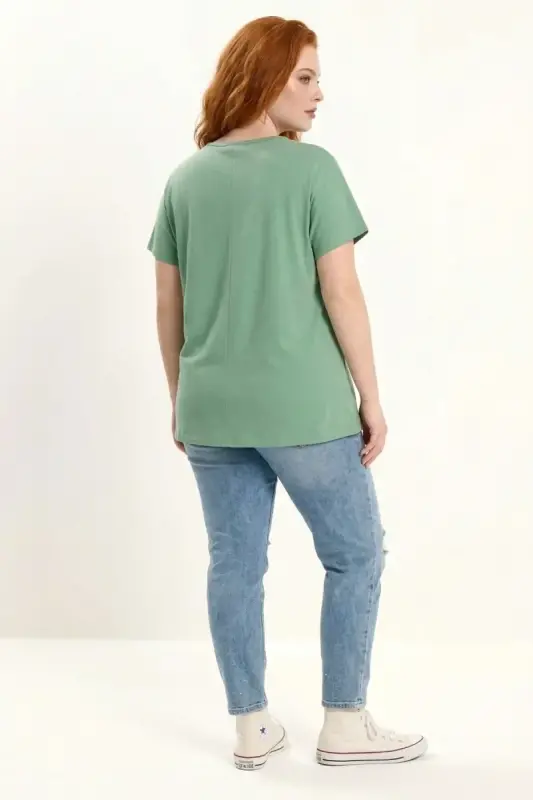 Büyük Beden Bisiklet Yaka Kesik Detaylı Oversize Tişört - 5
