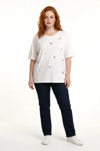 Büyük Beden Çiçek Aplikeli Taş ve İnci Detaylı Bisiklet Yaka T Shirt - Büyükbedeniz (1)