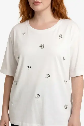 Büyük Beden Çiçek Aplikeli Taş ve İnci Detaylı Bisiklet Yaka T Shirt - 3