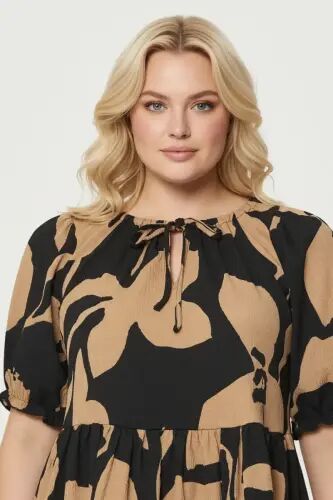 Büyük Beden Çiçek Desenli Bağlamalı Yaka Elbise - Büyükbedeniz (1)