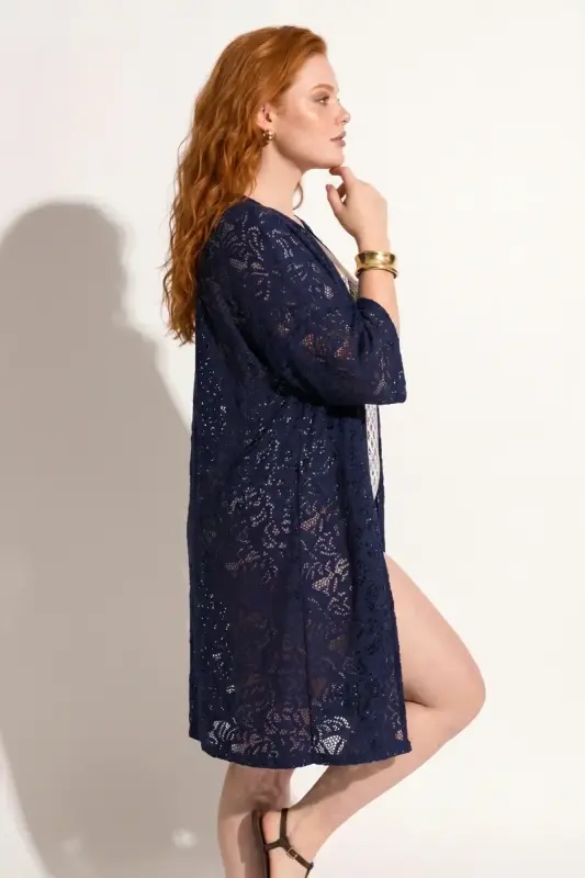 Büyük Beden Dantel Detaylı Ajurlu Kısa Kollu Kimono - 4