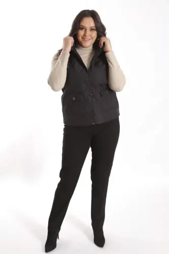 Büyük Çıt Çıt Düğmeli Kapitone Siyah Yelek - 4