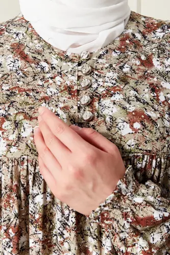 Büzgü Robadan Önü Düğmeli Viskon Kumaş Tessetür Giyim Anne Elbisesi Namaz Elbisesi-Doğa Desen Sarı - 6