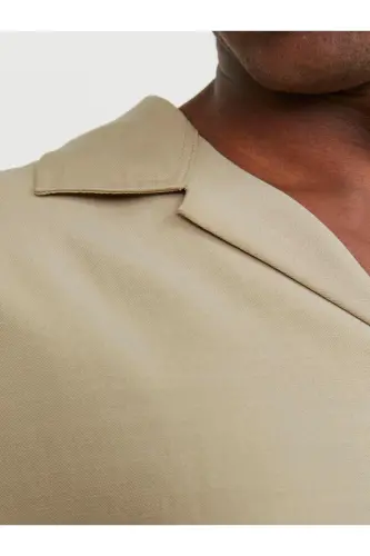 Caaron brand, short-sleeved, casual fit shirt for men. - 5