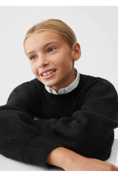 Cable-knit Sweater - 6