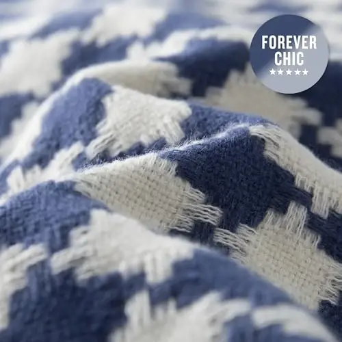 CALVIN & OLIVIA Lightweight Ultra-Soft Scarf - Perfect Holiday Gift for Men & Women - 3