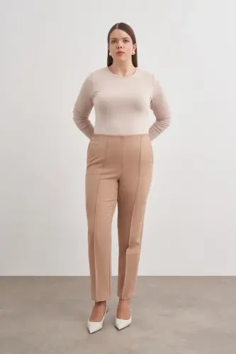 Camel Carrot Pants - 3