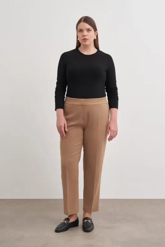 Camel Pants - AKER