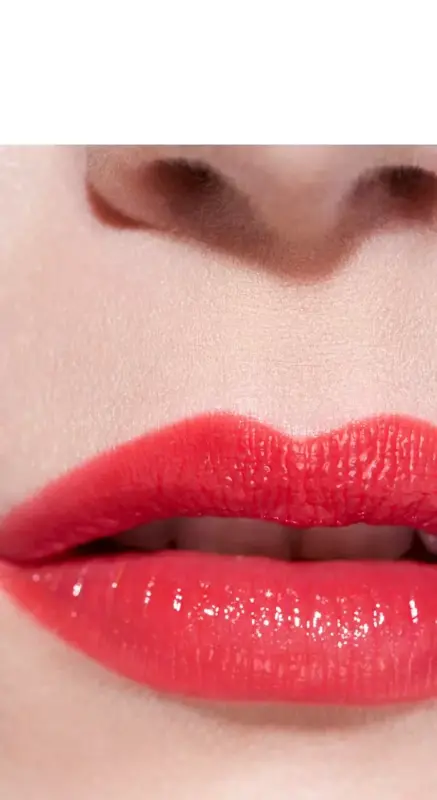 Hydrating Vibrant Shine Lip Colour - 97 - FERVEUR - 4