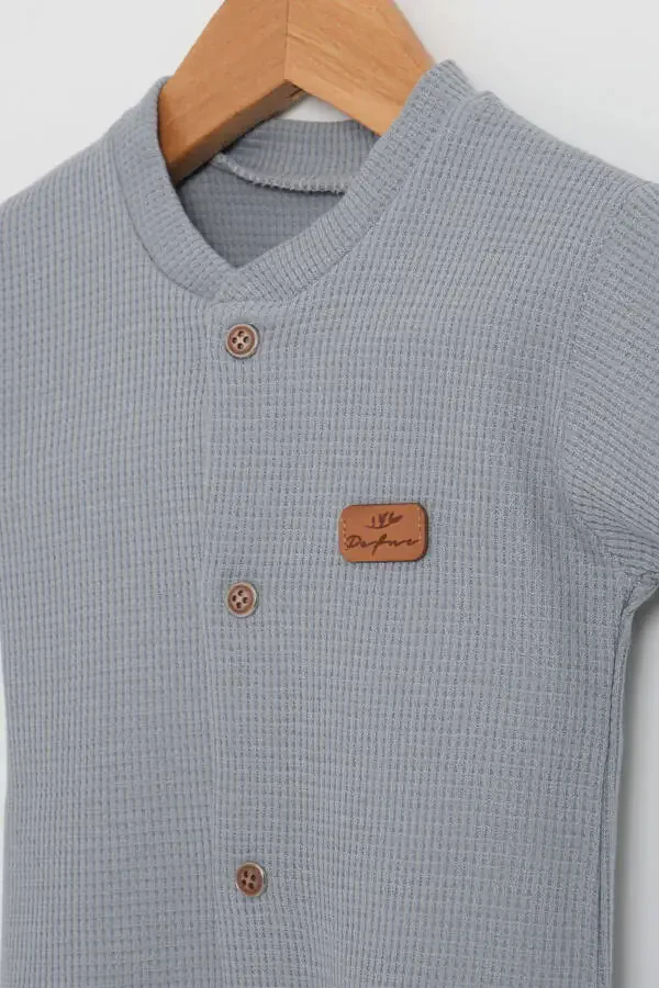 Чақалоқ рангли пахта вафли матосидан тайёрланган комбинзон - 2