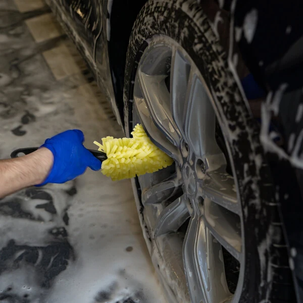 Car Wheel Tire Rim Brush, Rim Scrubber Supplies Cleaner Car Wash Equipment Cleaning Tools Duster Car Accessories for SUV Car Motorcycle - 8