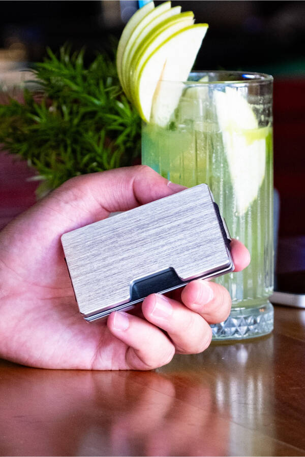 Cardx - Detroit - Next Generation Metal Wallet & Card Holder - Rfid, Detachable Clip (SILVER) - 13