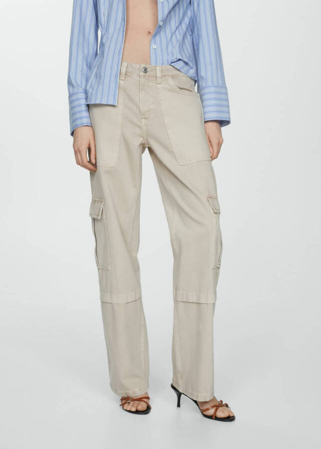 Cargo jeans with pockets - 11