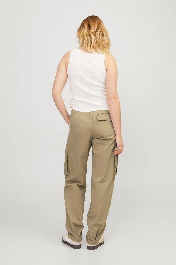 Cargo Pants with Functional Pockets - Maddy - 3