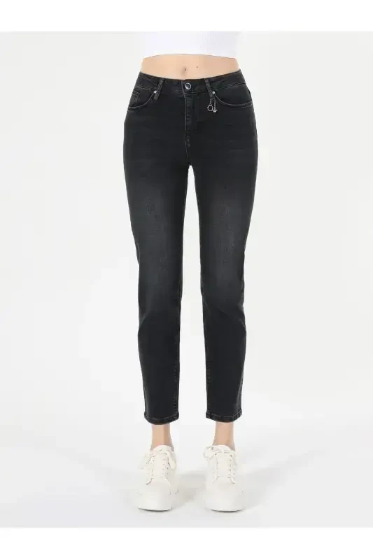 Slim Fit Orta Bel Düz Paça Kadın Siyah Jean Pantolon - 4