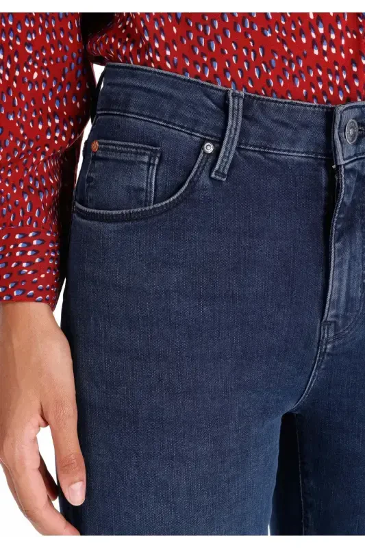 Slim Fit Orta Bel Düz Paça Kadın İndigo Fermuarlı Jean Pantolon - 5